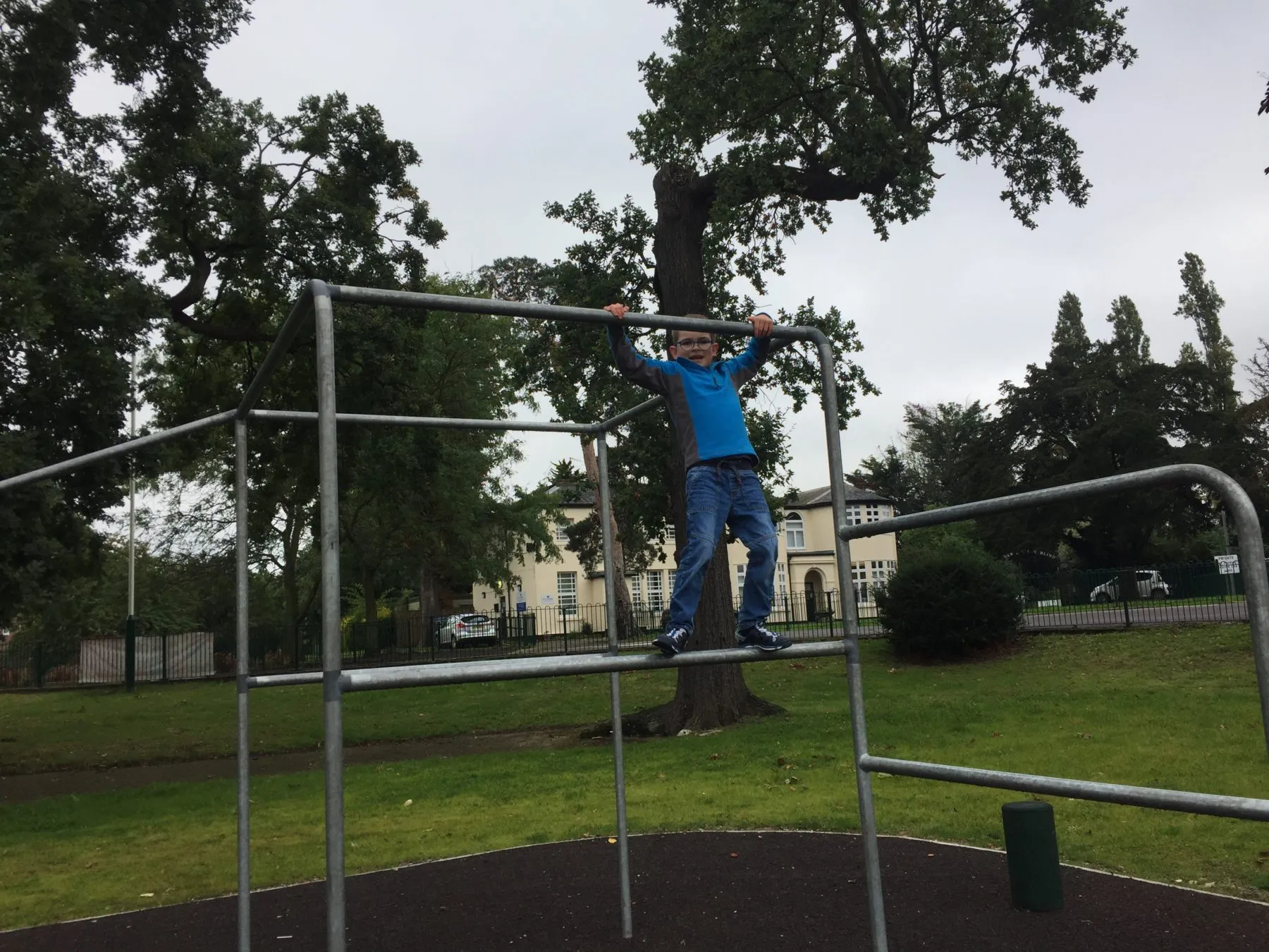 Street climbing